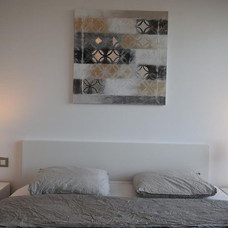 Magnificent Apartment Close To The Beach Sant Adria de Besos Exterior photo