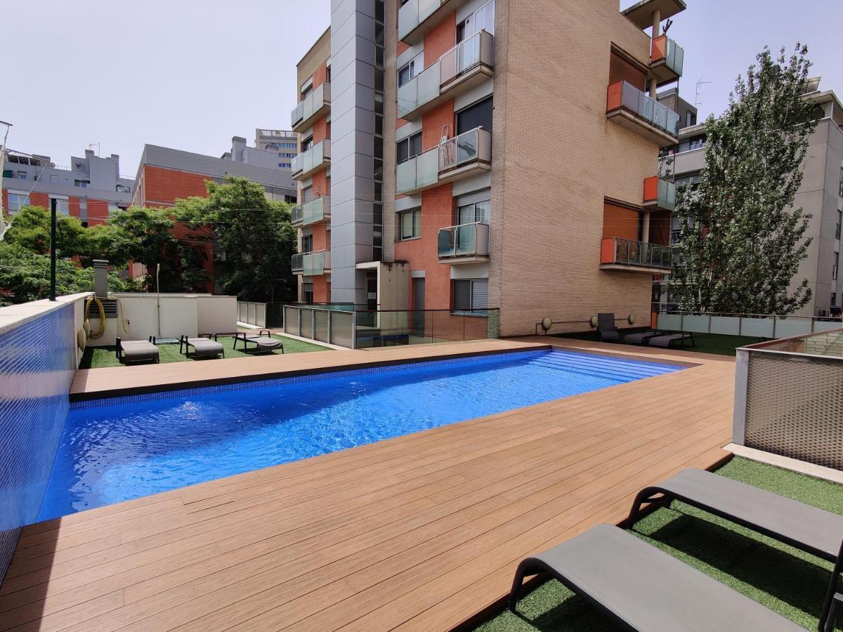 Magnificent Apartment Close To The Beach Sant Adria de Besos Exterior photo